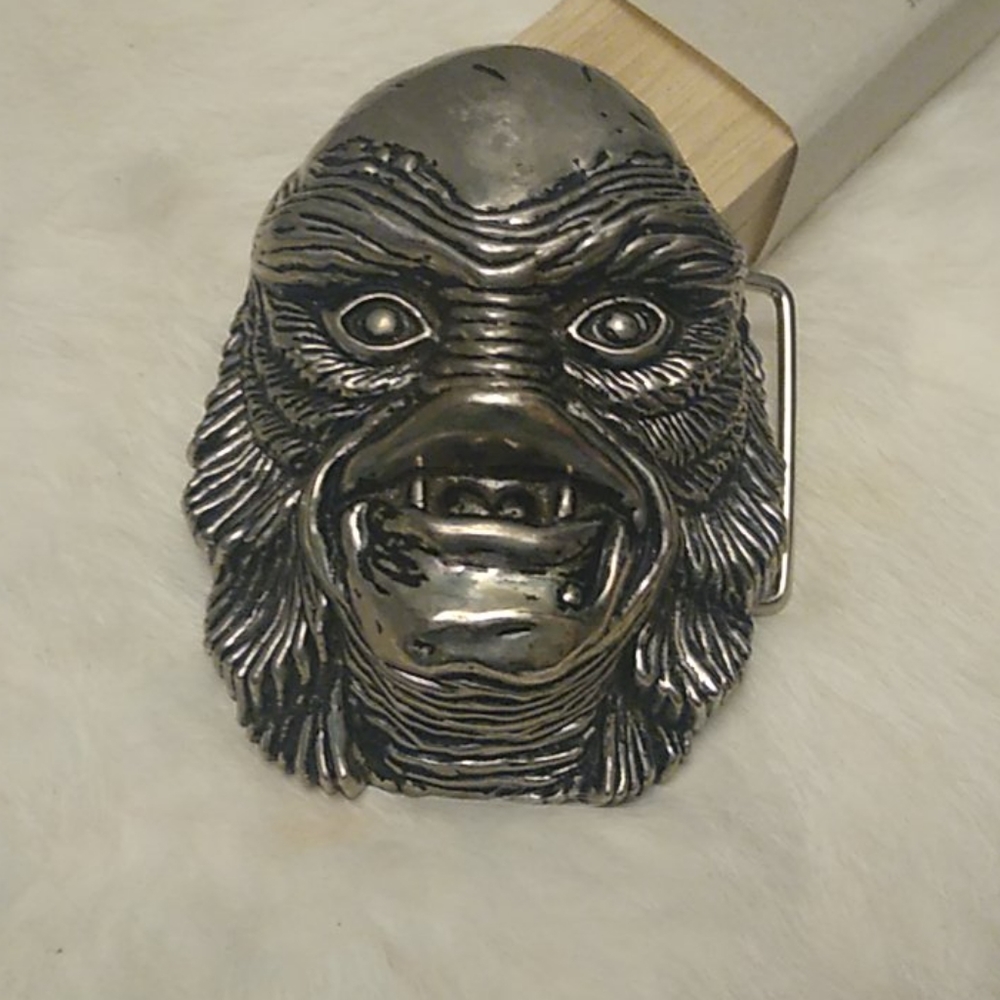 Classic monster belt buckle